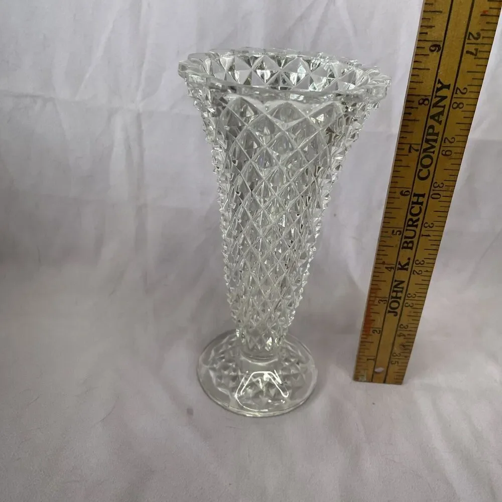 Vintage Crystal glass diamond pattern vase Art Deco